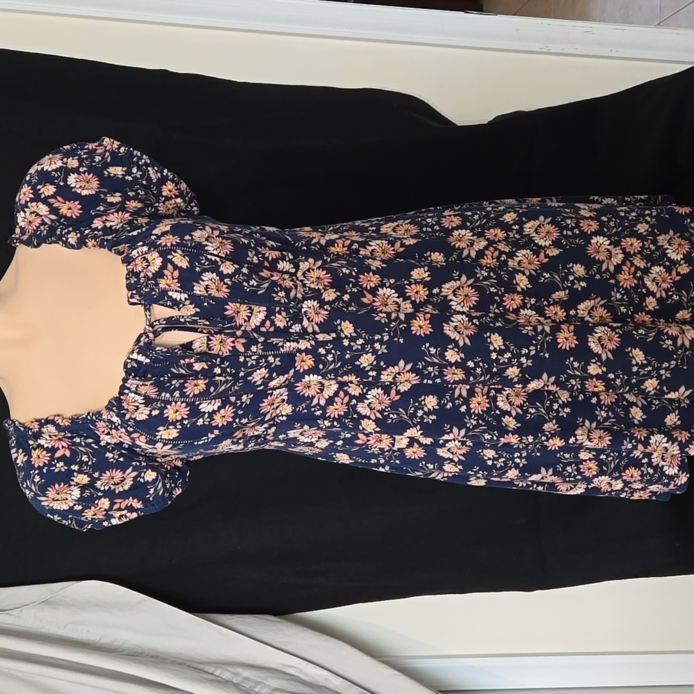 American Rag sweetheart neckline, navy blue floral scooter dress.